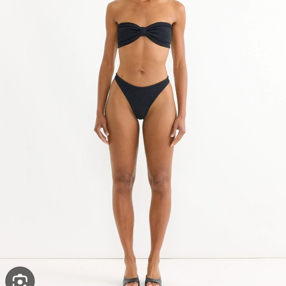 Hunza G - Picture 4 of 5